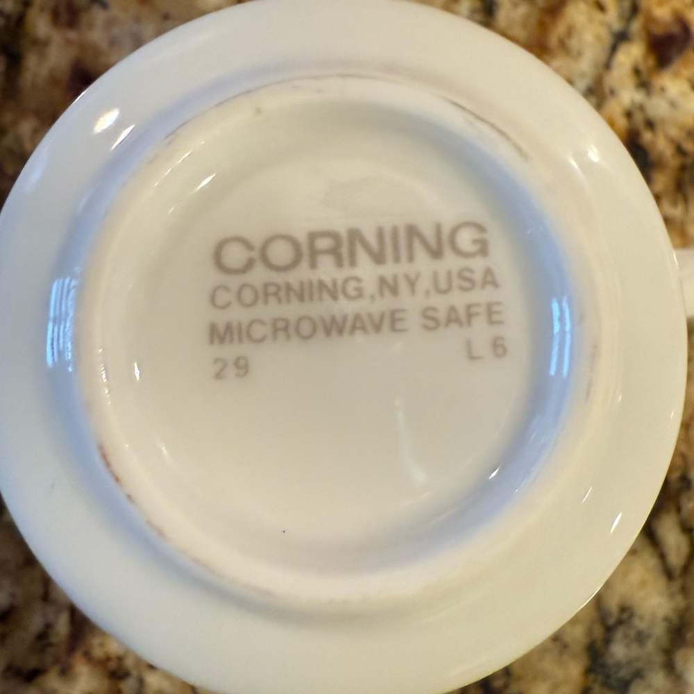 Corelle shadow Iris mugs - Picture 2 of 2